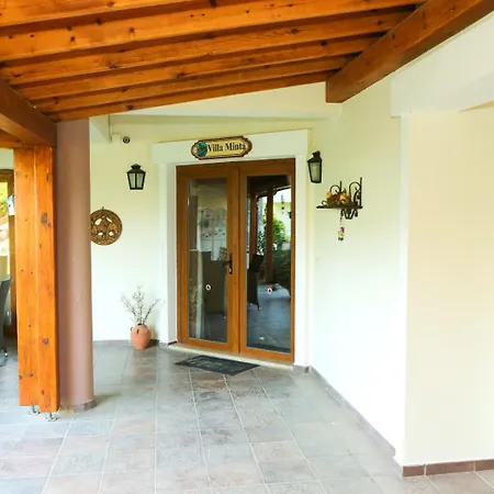 Villa Minta *